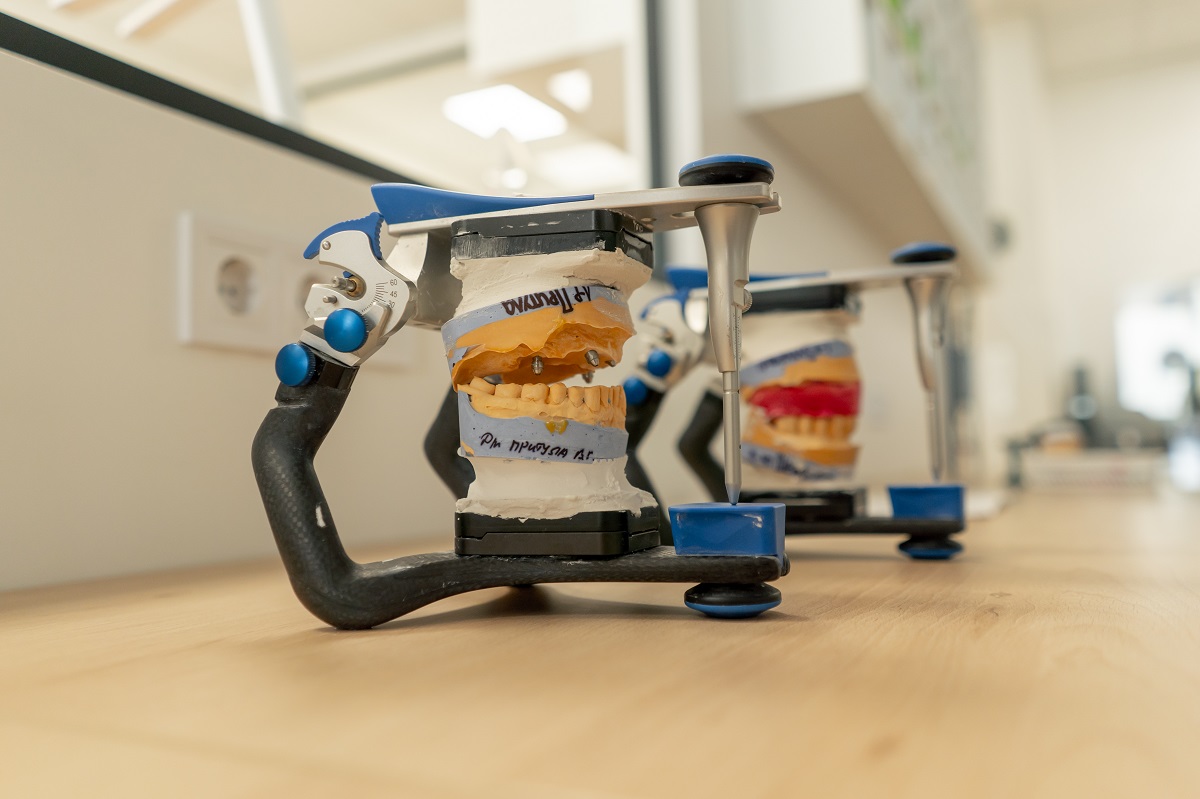 Articulador Bioart A7 Plus: Precisão Máxima e Assistência Garantida