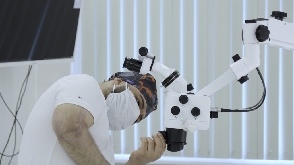 Conserto de microscópio: como garantir a precisão e durabilidade do seu equipamento