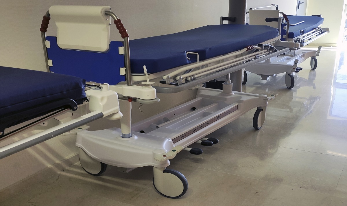 Manutenção de macas hospitalares: garantia de segurança